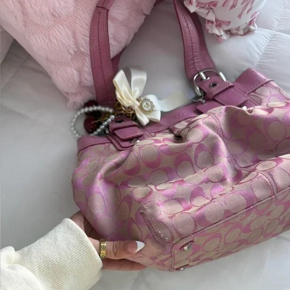 Y2K Barbie Pink Coach Soho Signature C Tote Bag/Purse - Picture 8 of 8